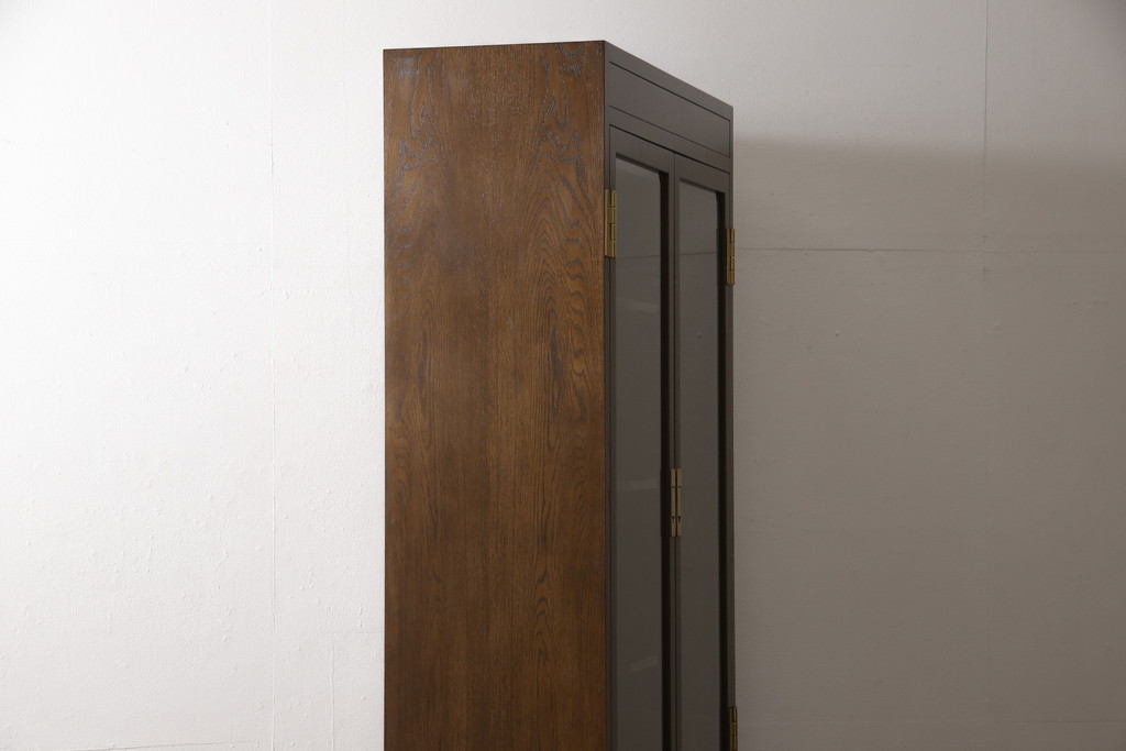 中古　美品　カリモク　domani(ドマーニ)　Morganton(モーガントン)　品のある佇まいが魅力的なキャビネット(定価約43万円)(本棚、本箱、食器棚、飾り棚、収納棚)(R-053565)