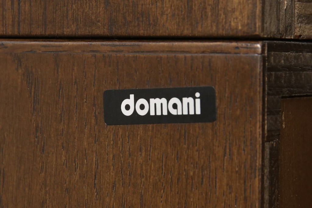中古　美品　カリモク　domani(ドマーニ)　Morganton(モーガントン)　品のある佇まいが魅力的なキャビネット(定価約43万円)(本棚、本箱、食器棚、飾り棚、収納棚)(R-053565)