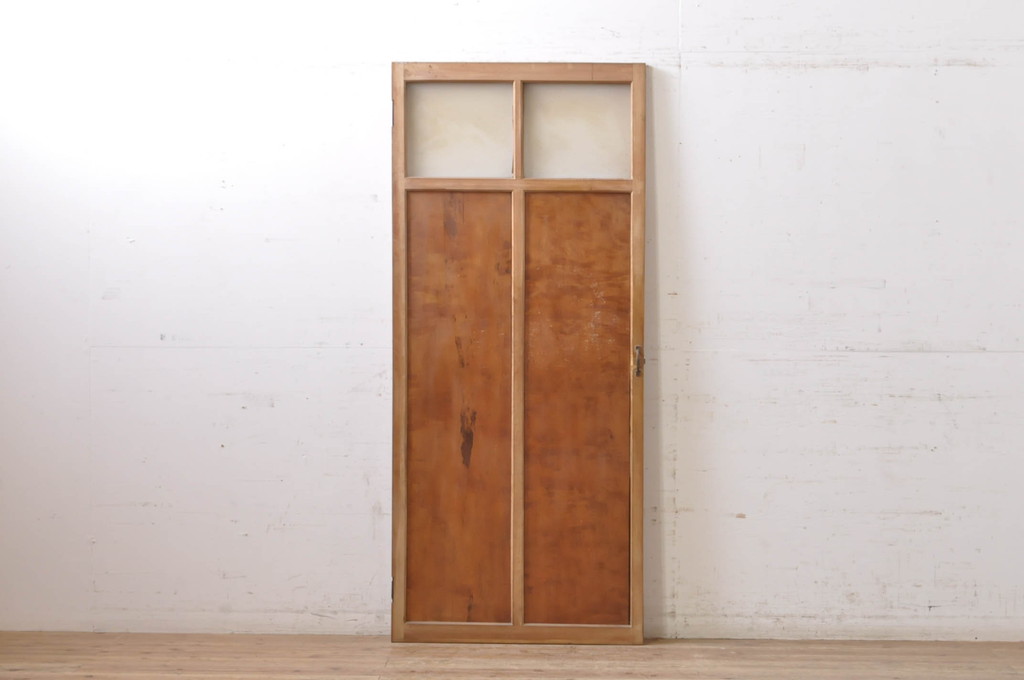 アンティーク建具　腰板楓(カエデ)材一枚板　どこか懐かしい雰囲気漂うドア1枚(木製扉)(R-069035)