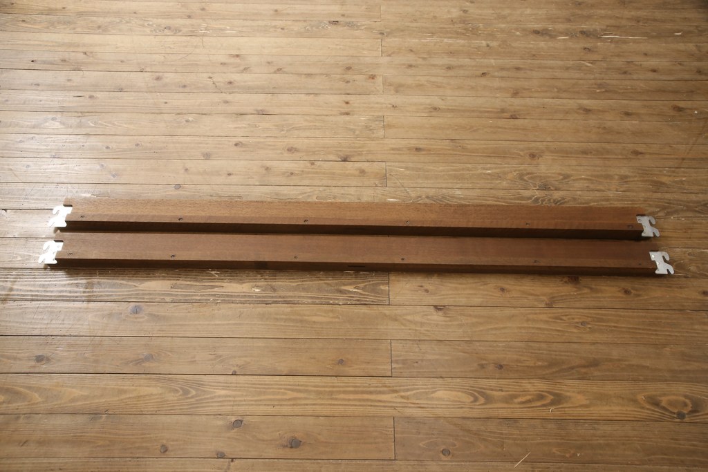 中古　DREXEL HERITAGE(ドレクセルヘリテージ)　Touraine(ツーレイン)　猫脚のデザインがアクセントのベッド(シングル、セミダブル)(定価約80万円)(R-049556)