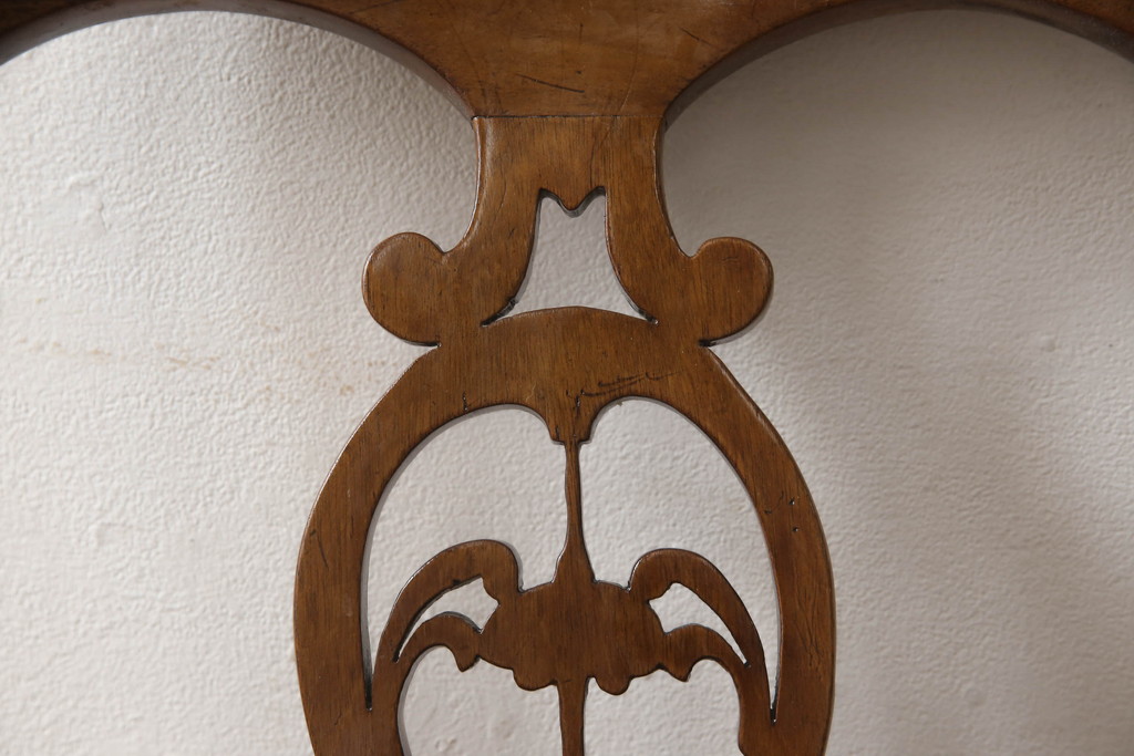 イギリスアンティーク　マホガニー材　透かし彫りが上品な印象を与えるバルーンバックチェア2脚セット(ダイニングチェア、椅子、イス)(R-068688)
