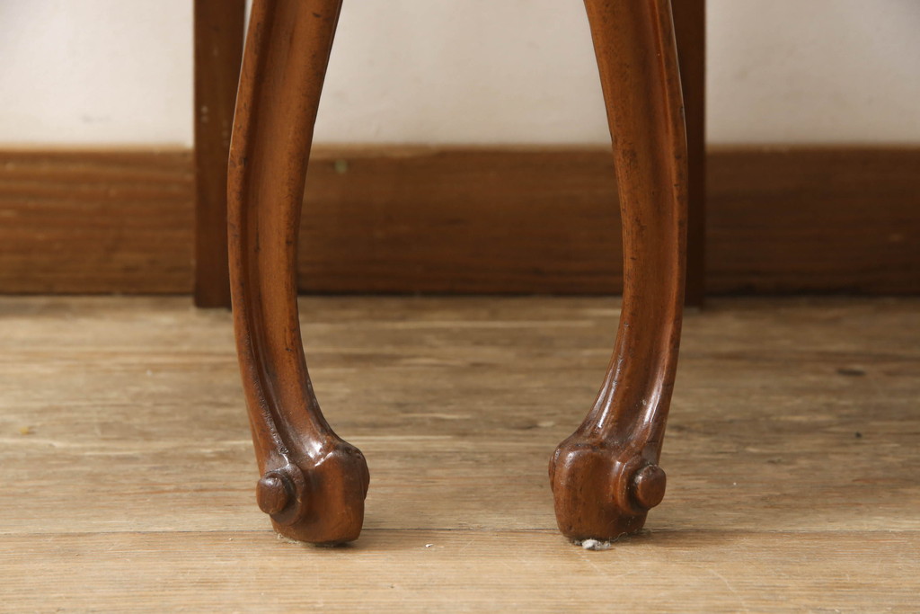 イギリスアンティーク　マホガニー材　透かし彫りが上品な印象を与えるバルーンバックチェア2脚セット(ダイニングチェア、椅子、イス)(R-068688)