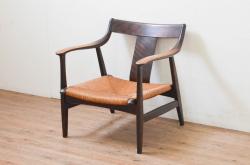 【セミオーダー家具実例】ビンテージのG-PLANチェア2脚に高品質リペアを施しました。お客様ご希望の生地、張り方、硬さの通りに張り替え。木製部は元の木色をベースとした着色で仕上げました。(ダイニングチェア、椅子)