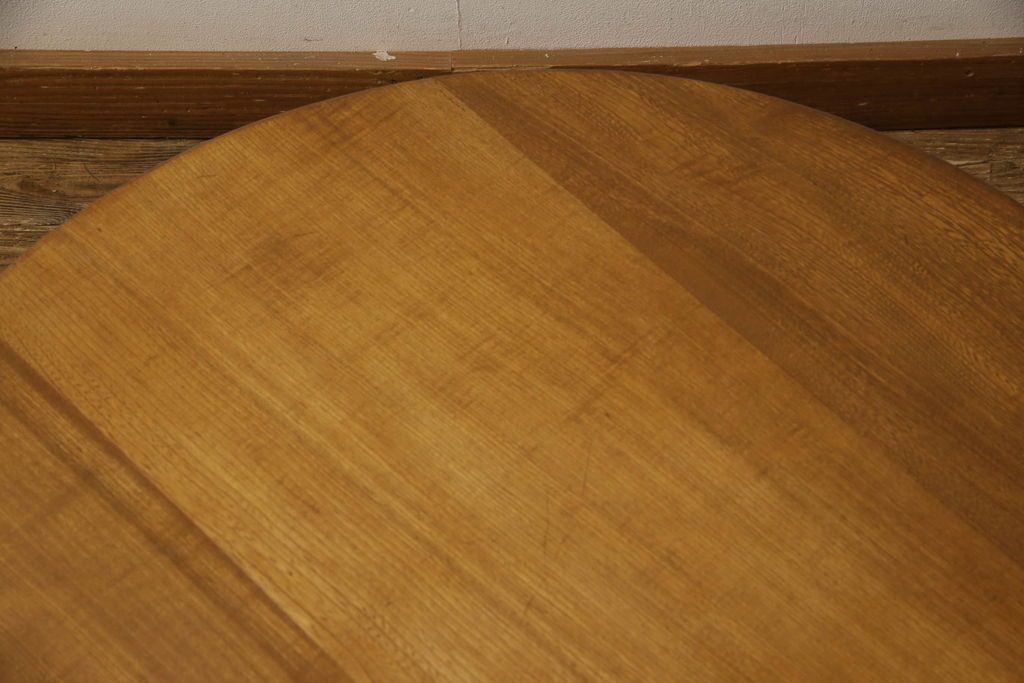 和製アンティーク　あたたかみのある空間づくりに活躍する栓材製のちゃぶ台(座卓、丸型、ローテーブル、折りたたみテーブル)(R-047500)