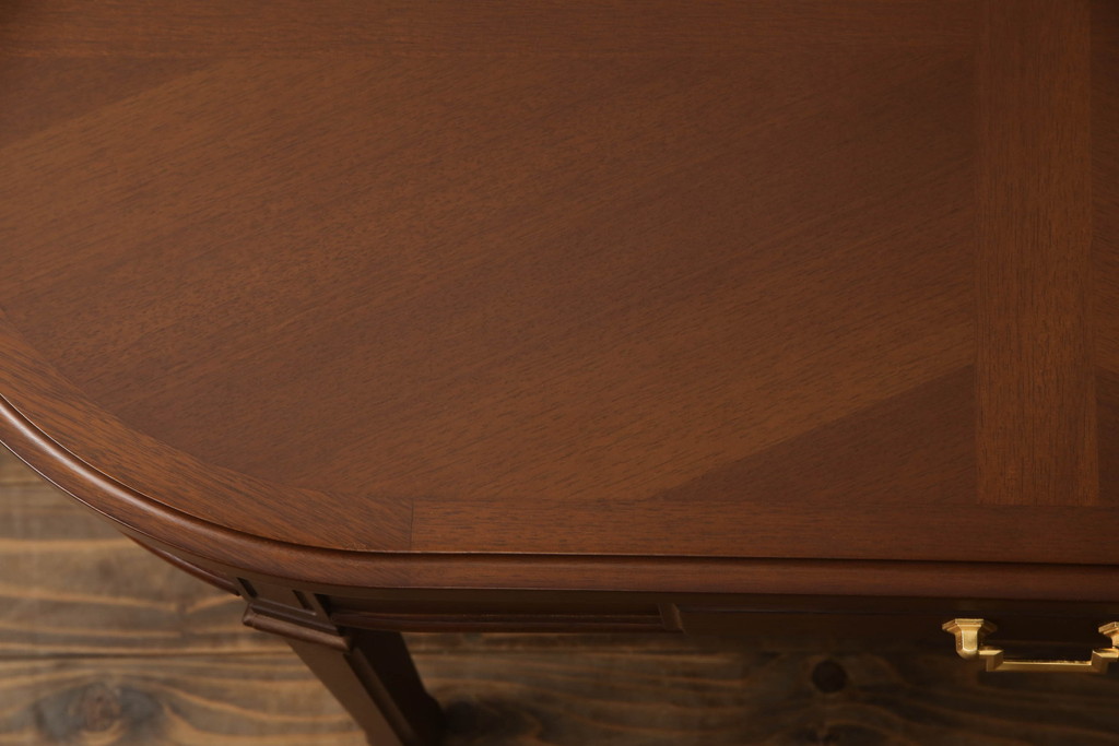 中古　美品!!　マルニ木工(MARUNI)　地中海シリーズ　クラシカルで優美な佇まいが魅力のセンターテーブル(ローテーブル、コーヒーテーブル、カフェテーブル、リビングテーブル、オーバル型)(定価約12万5千円)(R-067114)