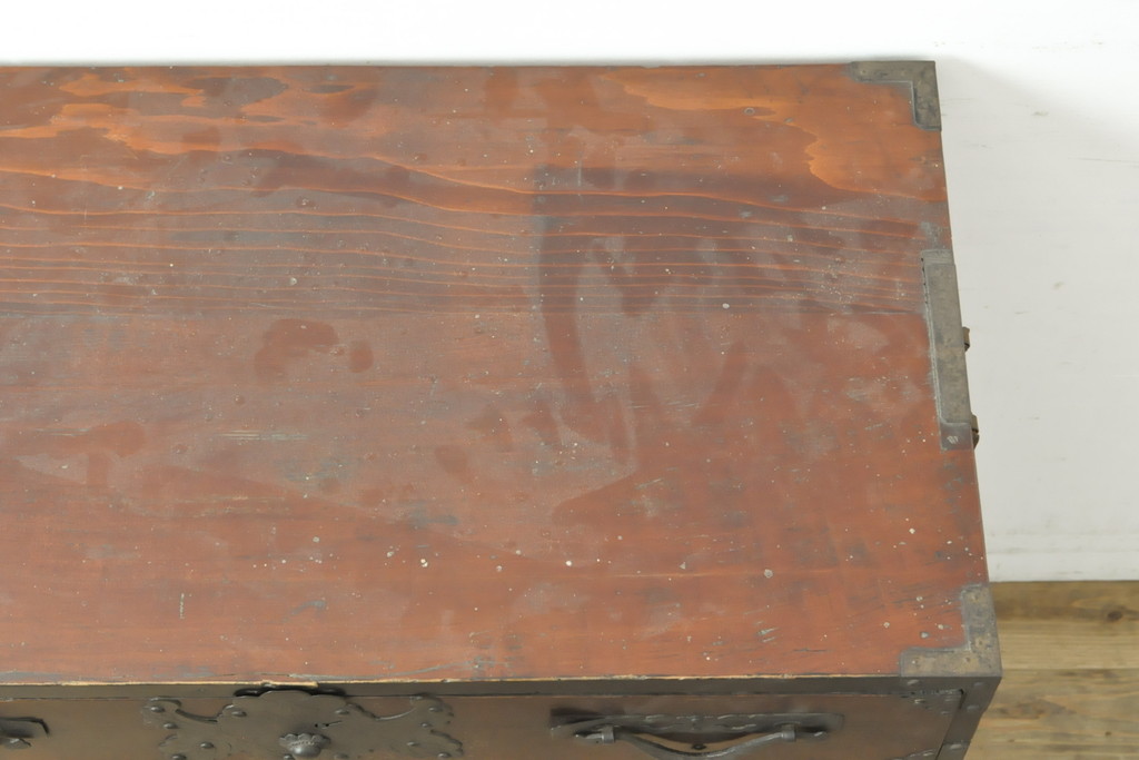 和製アンティーク　希少サイズ　前面栗材　時を経た重みが感じられる米沢箪笥(時代箪笥、和タンス、収納箪笥、引き出し、チェスト)(R-058115)