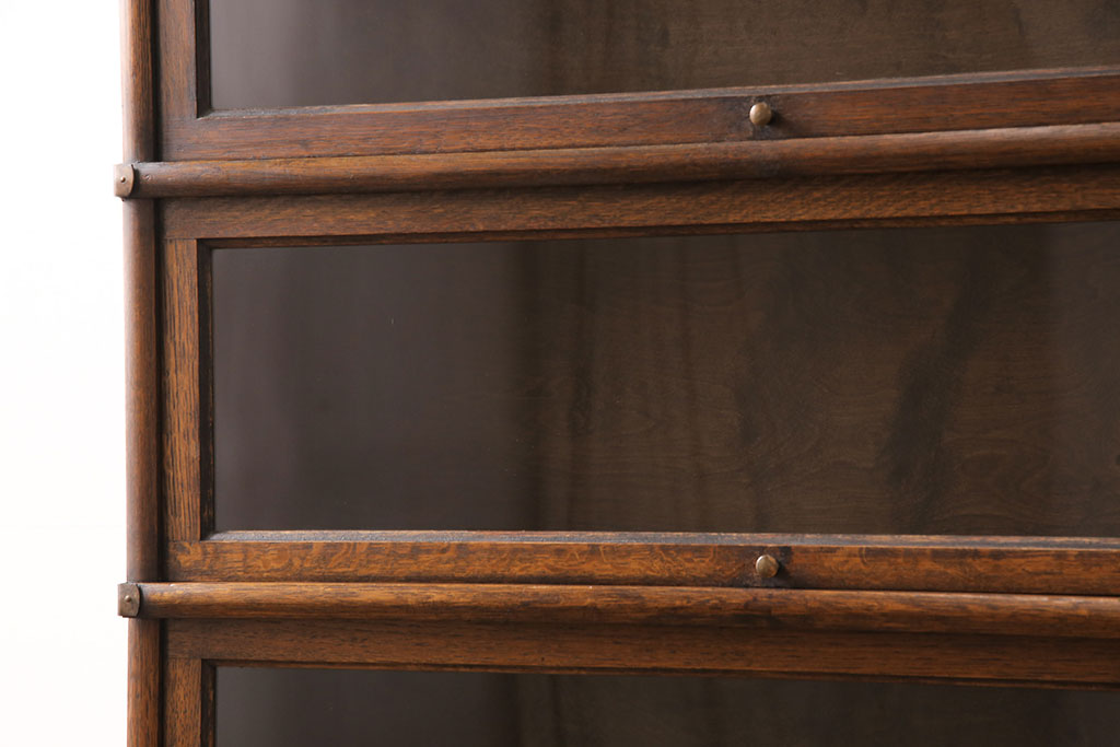 イギリスアンティーク　オーク材　クラシカルな佇まいが魅力のスタッキングブックケース(本箱、本棚、書棚、食器棚、キャビネット)(R-051630)