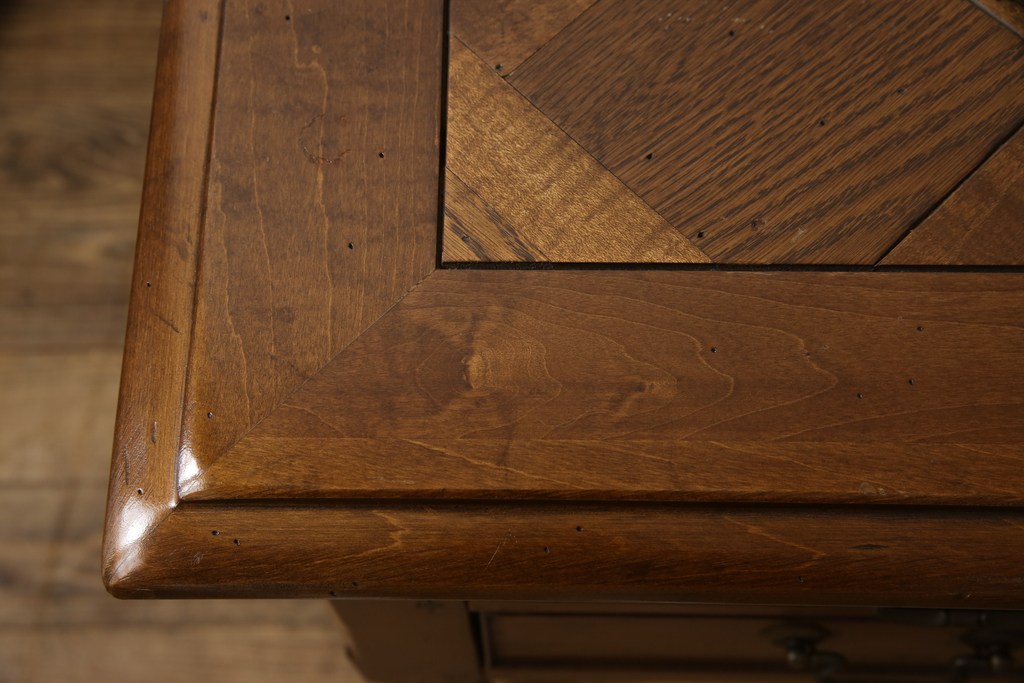 中古　美品　アメリカ高級家具　ヒッコリーホワイト(HICKORY WHITE)　クラシカルな雰囲気を醸し出すアンティーク調デスク(定価約100万円)(両袖机、ワークデスク、在宅ワーク用、テーブル)(R-058148)