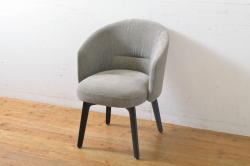 中古　美品　B&B　イタリア　MARIO BELLINI(マリオ・ベリーニ) VOL AU VENT(ヴォロ ヴァン)　モダンでスタイリッシュな空間づくりにおすすめのレザーチェア(椅子、ダイニングチェア)(定価約23万円)(R-055391)