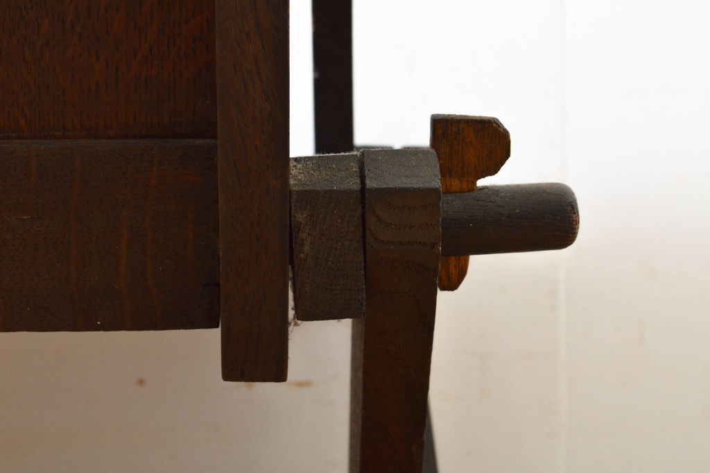 和製アンティーク　希少!　日本製　ナラ材　木の自然な風合いを楽しめるグラストンベリーチェア(板座チェア、イス、椅子)(R-061764)