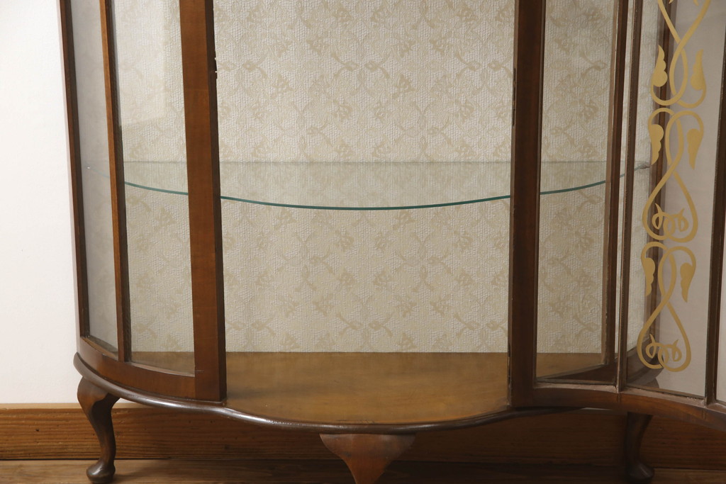 イギリスアンティーク　半円形のフォルムがお洒落!エレガントなマホガニー材製のキャビネット(ガラスケース、飾り棚、店舗什器、ハーフムーン)(R-061308)