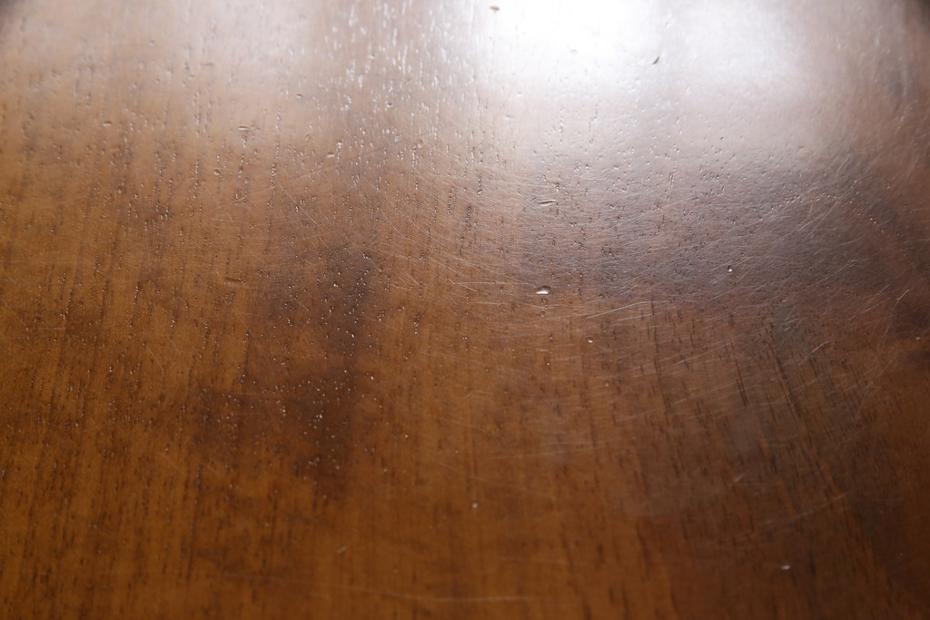 中古　美品　バロッサバレンティ(VARO,S.A. VALENTI)　挽き物加工の脚が存在感バツグンのセンターテーブル(リビングテーブル、ローテーブル)(R-060626)