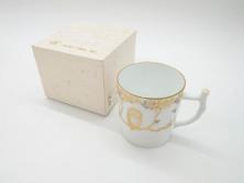 大倉陶園(OKURA、OAC)　フクロウ　ゴールドのデザインが優美な印象を与えるマグカップ(洋食器、箱付き、梟、リス)(R-070218)