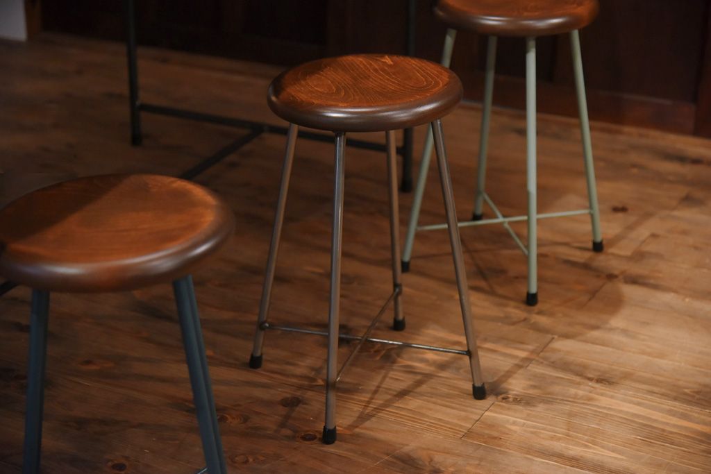 ラフジュ工房オリジナル　シンプルな細身の鉄脚が魅力の丸スツール(椅子、チェア)(3)