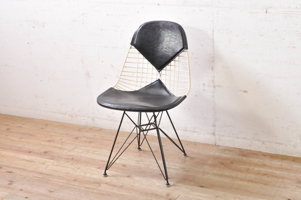 アメリカビンテージ Hermanmiller(ハーマンミラー社) チャールズレイ・イームズ(Charles  Ray Eames) DKR  エッフェルベース ビキニパッド付ワイヤーチェア(サイドチェア、ダイニングチェア、椅子、イス、ヴィンテージ)(R-068273) ラフジュ工房