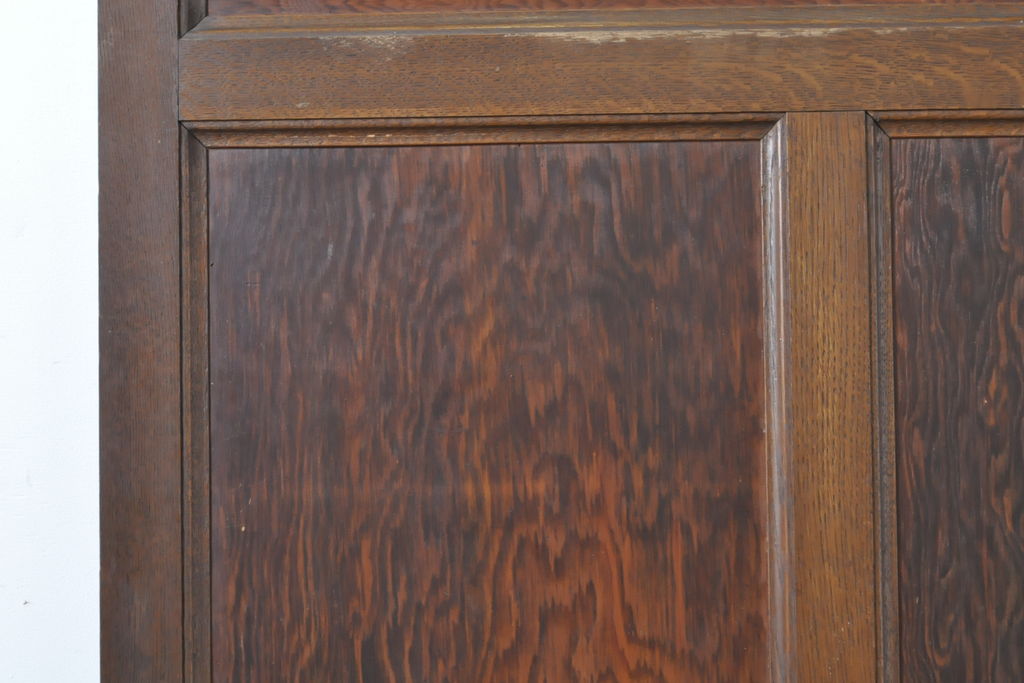 アンティーク建具　枠ナラ材　板松材　大正ロマンの雰囲気漂う古い洋館の高級板戸2枚セット(引き戸、建具)(R-062688)