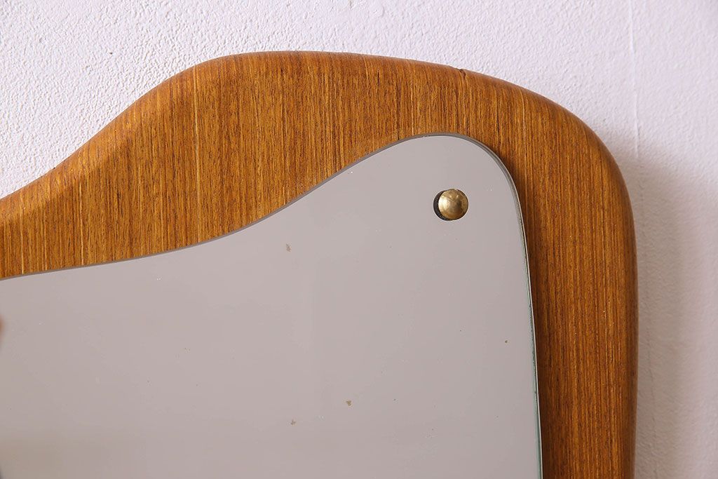 アンティーク雑貨　北欧家具　チーク材製　個性的なデザインの壁掛けミラー(鏡)(2)