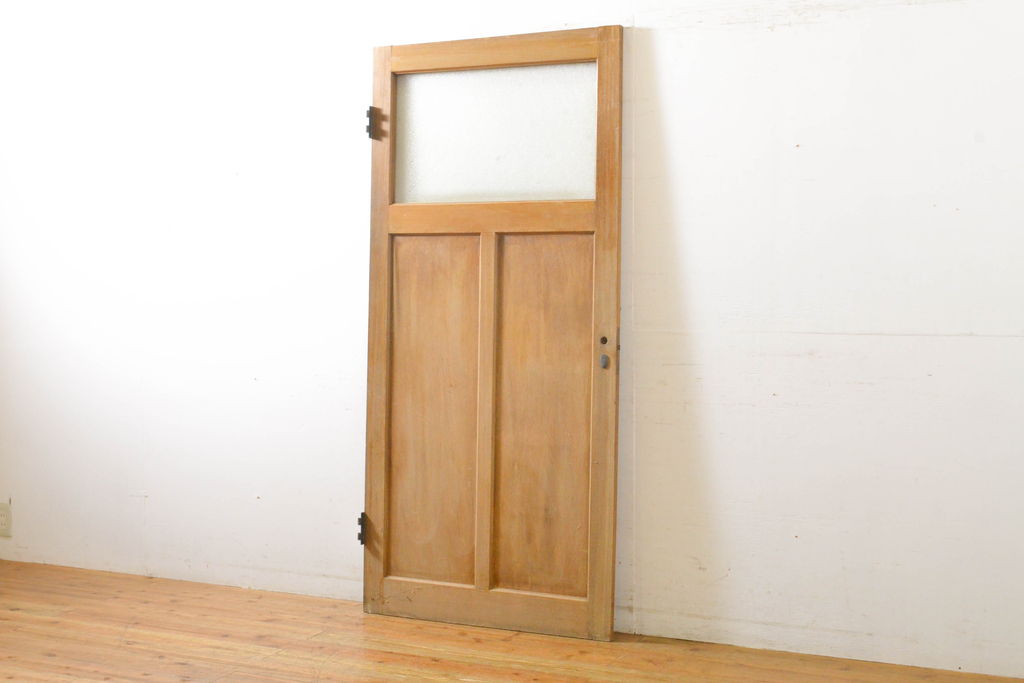 アンティーク建具　レトロな空間づくりにおすすめなドア1枚(扉、木製ドア、建具)(R-062725)