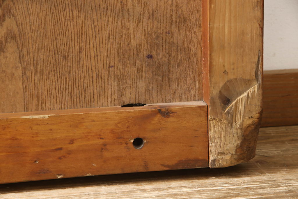 アンティーク建具　鏡板欅(ケヤキ)材 枠ヒノキ材　大きな金具が存在感抜群の庄内蔵戸1枚(玄関戸、引き戸、建具)(R-063375)