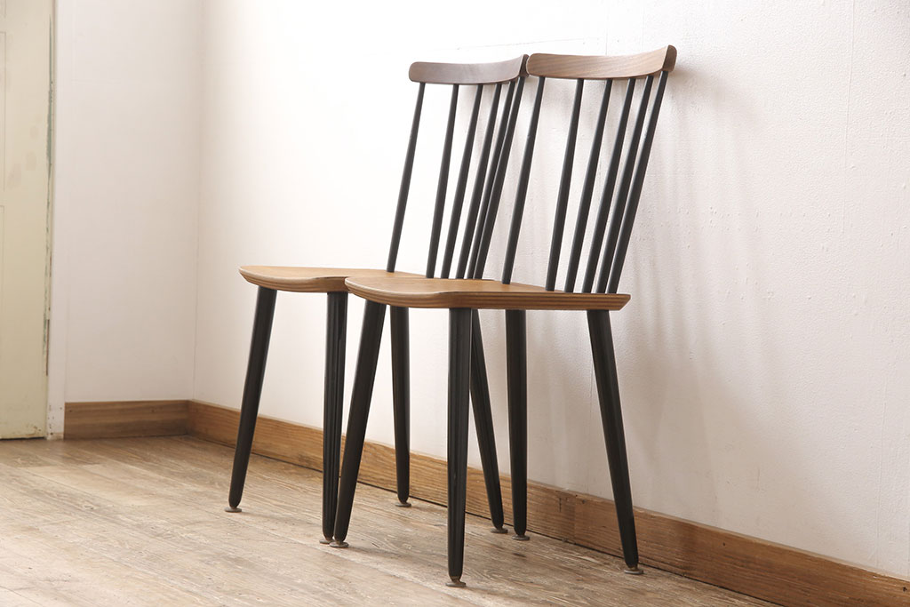 ヴィンテージ家具　北欧家具　デンマーク　チーク材　ツートーンカラーがおしゃれなチェア2脚セット(ダイニングチェア、板座チェア、椅子、ビンテージ)(R-049389)