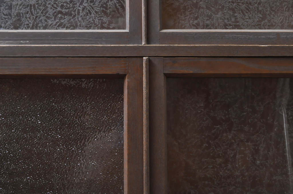 和製アンティーク　大正ロマン　タモ材　懐かしい雰囲気が魅力的な収納棚サイドボード(サイドキャビネット、戸棚、本箱、ブックケース)(R-069180)
