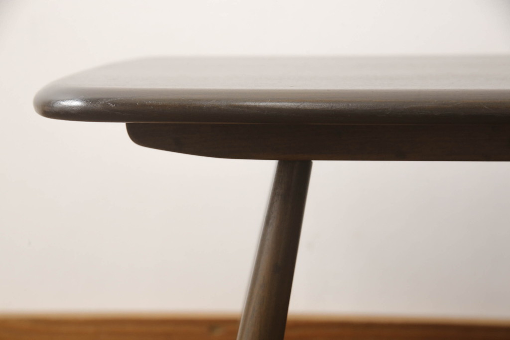 中古　美品　ERCOL(アーコール)　シンプルナチュラルなお部屋に合わせたいセンターテーブル(ローテーブル、リビングテーブル)(R-059613)