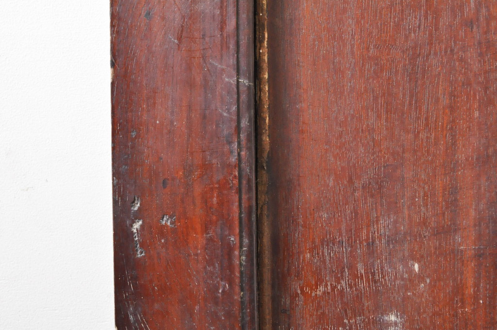 アンティーク建具　新潟産　総欅(ケヤキ)材1枚板　漆塗り　厚手　重厚感のある佇まいが魅力の蔵戸1枚(引き戸、玄関戸、一枚板)(R-069030)