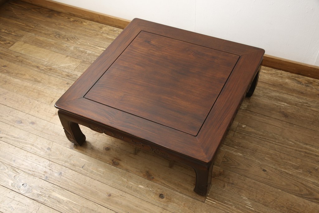 アンティーク家具　紫檀材　時代物　上品な浮き彫り入りの座卓(ローテーブル)(R-042287)