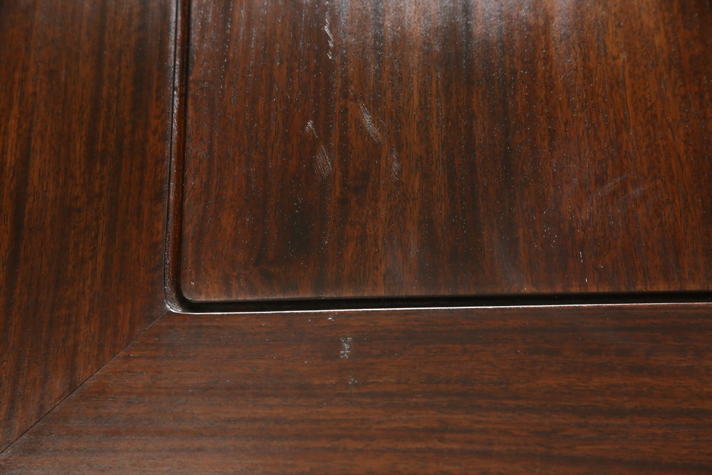 アンティーク家具　紫檀材　時代物　上品な浮き彫り入りの座卓(ローテーブル)(R-042287)