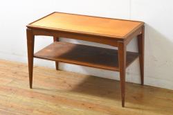 中古　ペニーワイズ　T20A シンプルなデザインが魅力的なセンターテーブル(リビングテーブル、テレビボード)(定価約12万円)