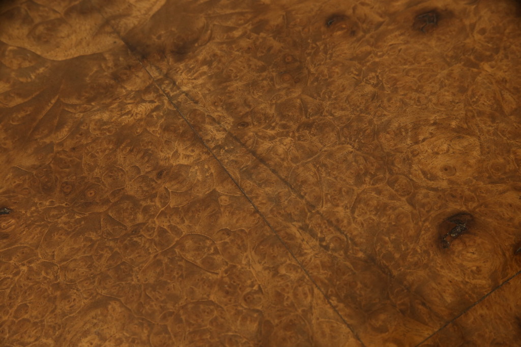 イギリスヴィンテージ　バーチ材　バーズアイの天板がおしゃれな高級ニーホルデスク(両袖机、コンソールテーブル、ビンテージ、在宅用、在宅ワーク)(R-057190)
