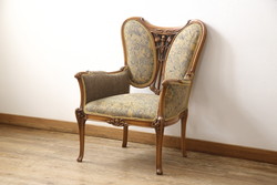 イギリスアンティーク　ウォールナット材　繊細なレリーフが目を引くエレガントな佇まいのチェア5脚セット(バルーンバックチェア、ダイニングチェア、椅子)(R-047659)