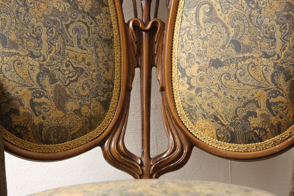 イタリアビンテージ　最高級ブランド　CLイタリア(CLItalia)　随所に光る優美な意匠が魅力的なアームチェア(1人掛け、椅子、サロンチェア、ヴィンテージ)(R-058404)