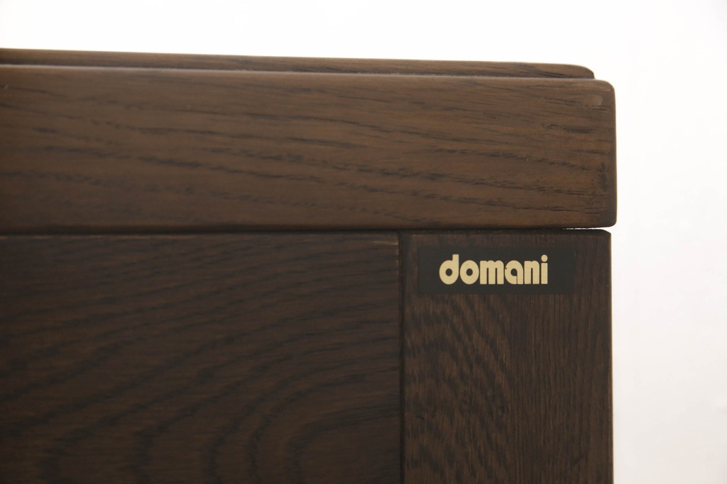 中古　美品　カリモク家具　domani(ドマーニ)　Morganton(モーガントン)　オーク材　THA509　ヒッコリーブラウン　クラシカルな佇まいが美しいコンソールテーブル(ソファテーブル、リビングテーブル)(R-061238)