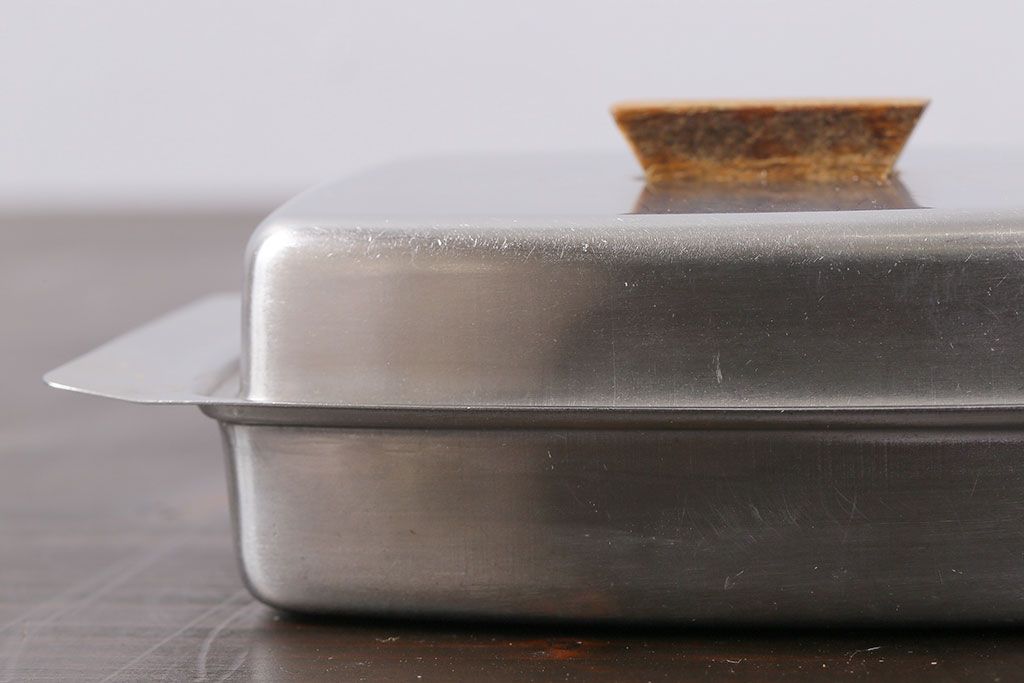 アンティーク雑貨　イギリスビンテージ　異素材の組み合わせが格好いいバターケース(バターディッシュ)