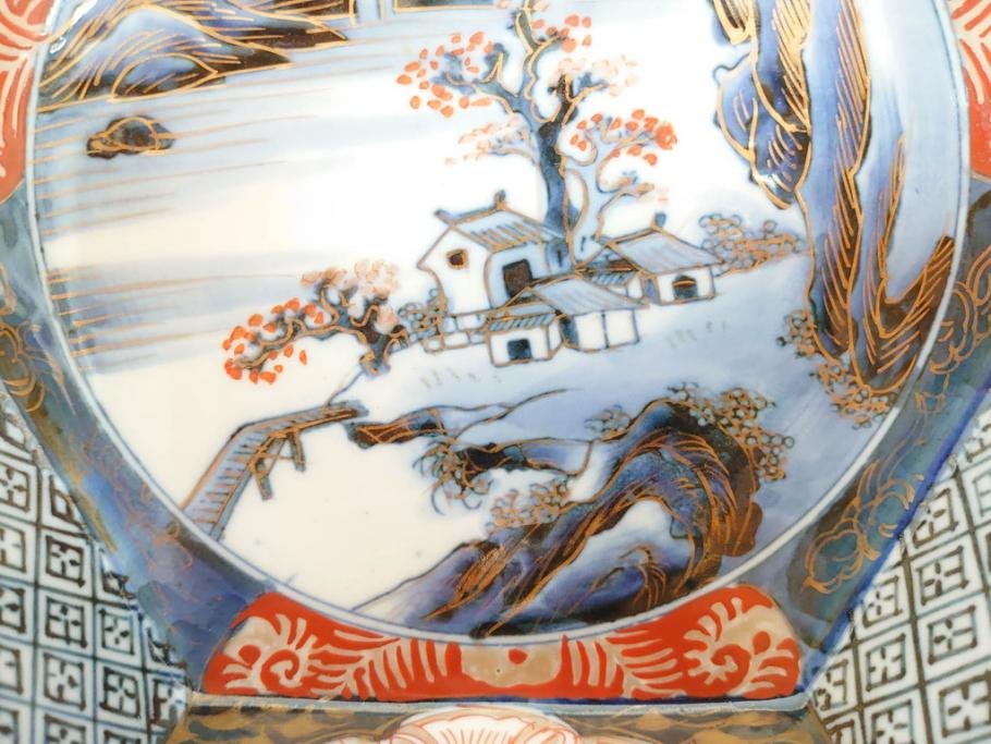 上手物　明治期　伊万里　角冨(角富)　金彩　染付　約25cm　8.2寸　色絵で描かれた山水図が美しい六角皿(深皿、変形皿、和皿、和食器、八寸二分)(R-070655)