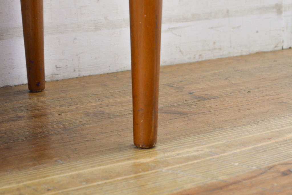 イギリスビンテージ　チーク材　スリムな脚がおしゃれなサイドチェスト(サイドボード、引き出し、ヴィンテージ)(R-063489)