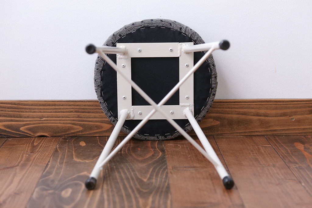 ラフジュ工房オリジナル かわいい座面の鉄脚丸スツール1脚(椅子、イス、チェア)