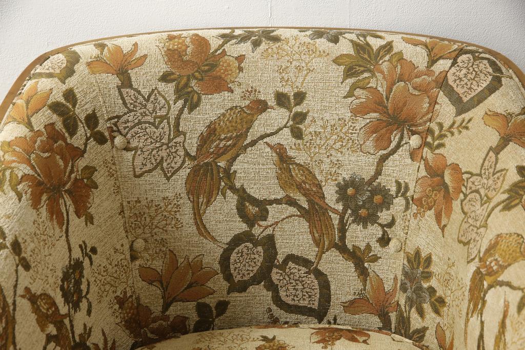 中古　美品　アメリカ輸入モデル　DREXEL HERITAGE(ドレクセルヘリテイジ)　花と鳥の絵柄が落ち着いた雰囲気を醸し出す1人掛けソファ(一人掛け、アームチェア)(R-058921)
