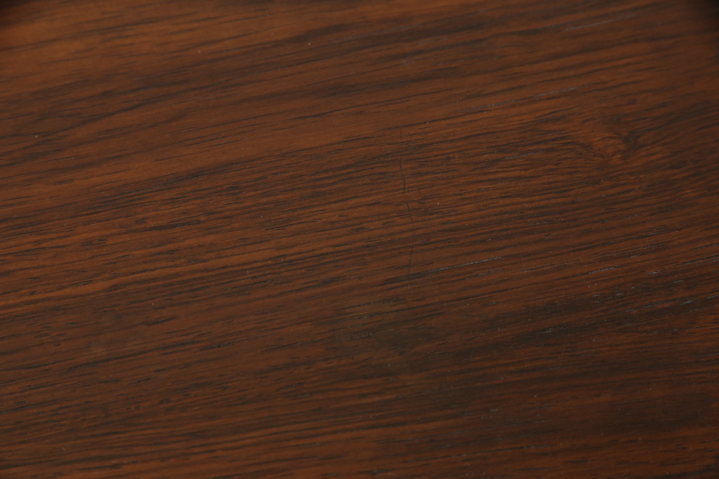 デンマークビンテージ　ローズウッド材　北欧スタイルのお部屋づくりにおすすめなサイドボード(収納棚、戸棚、サイドキャビネット、ヴィンテージ)(R-066638)