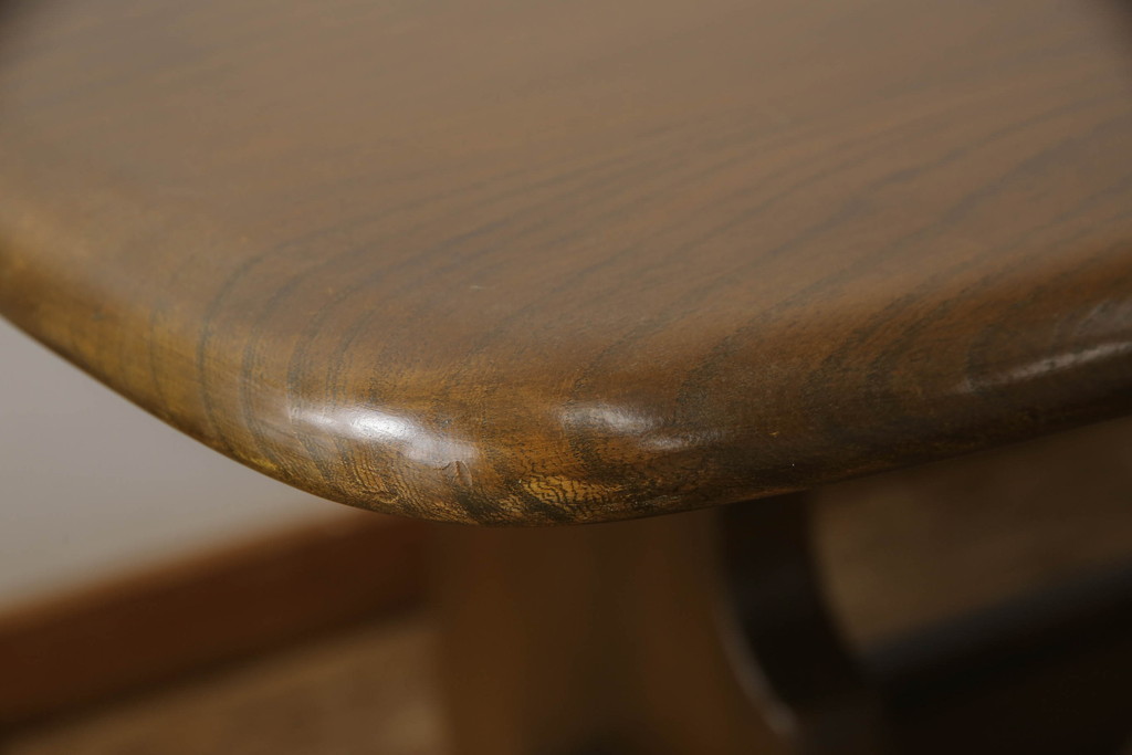 イギリスビンテージ　ERCOL(アーコール)　クラシカルな雰囲気漂うダイニングテーブル(4人掛け、6人掛け、食卓、ヴィンテージ)(R-063453)