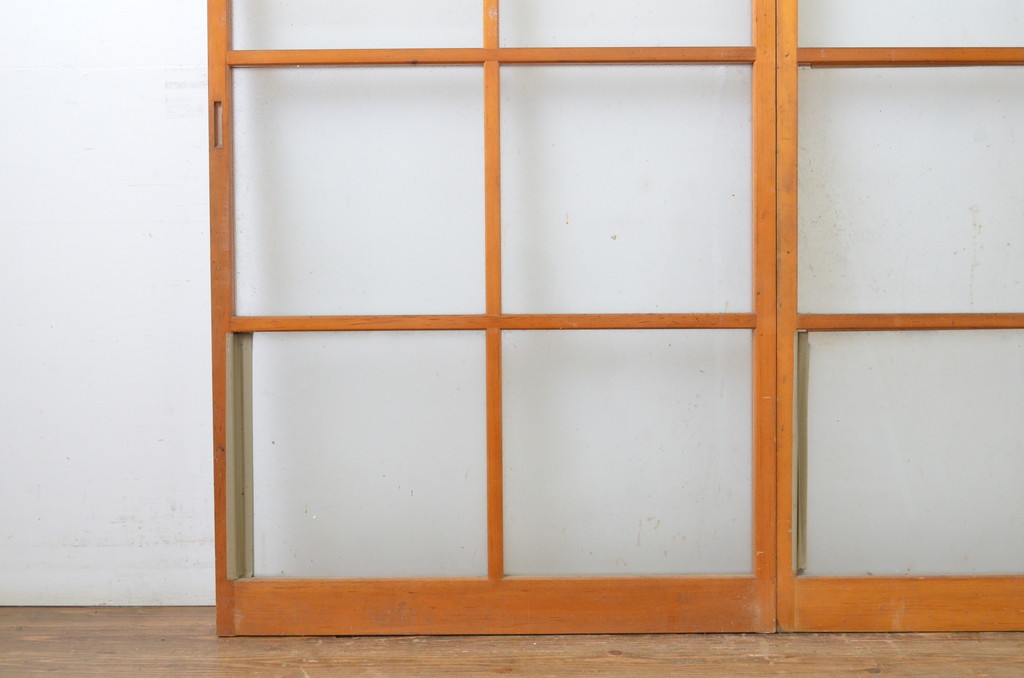 アンティーク建具　昭和レトロな雰囲気漂うガラス戸2枚セット(引き戸)(R-063715)