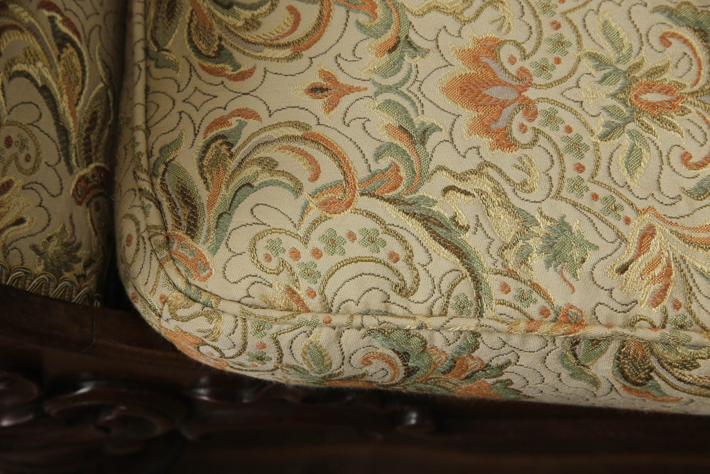 イギリスアンティーク　マホガニー材　優雅なデザインが魅力のクッション付きシェーズロング(カウチソファ、3人掛けソファ、三人掛け、2人掛けソファ、二人掛け、英国)(R-066952)