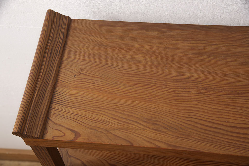 中古　三方肥松(老松、アブラマツ)　珍しい材でつくられた、木目の美しさが目を引く茶棚(飾り棚、戸棚、収納棚)(R-053760)