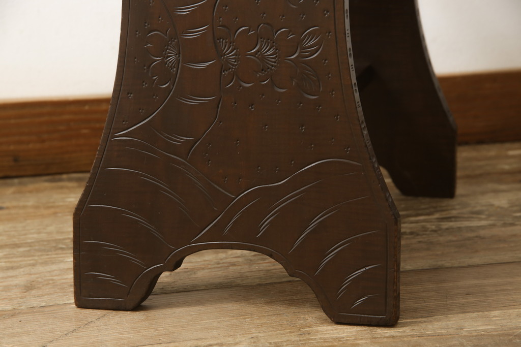 和製ビンテージ　軽井沢彫り　ちょっとした飾り台にもなりそうなスツール(椅子、チェア、ヴィンテージ)(R-057928)