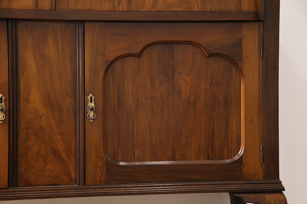 イギリスアンティーク　ウォールナット　上手物　品のある佇まいが美しいミラーバックサイドボード(戸棚、収納棚、キャビネット)(R-053799)
