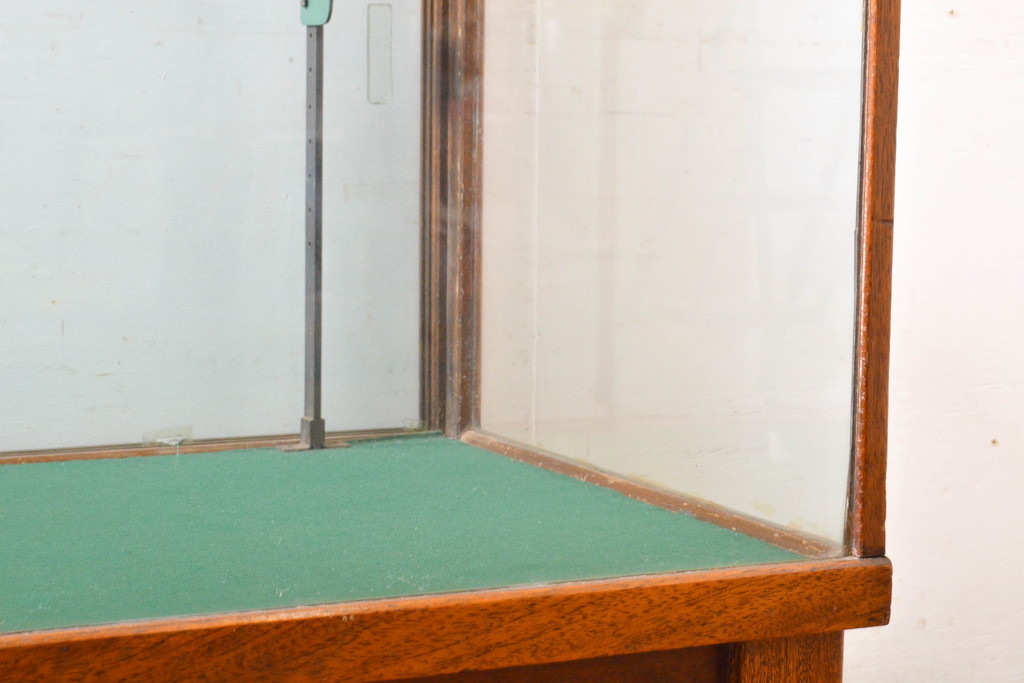 イギリスアンティーク　オーク材　ナチュラルな風合いの木枠ガラスケース(ショーケース、カウンターテーブル、ガラス戸棚、陳列棚、飾り棚、店舗什器)(R-063547)