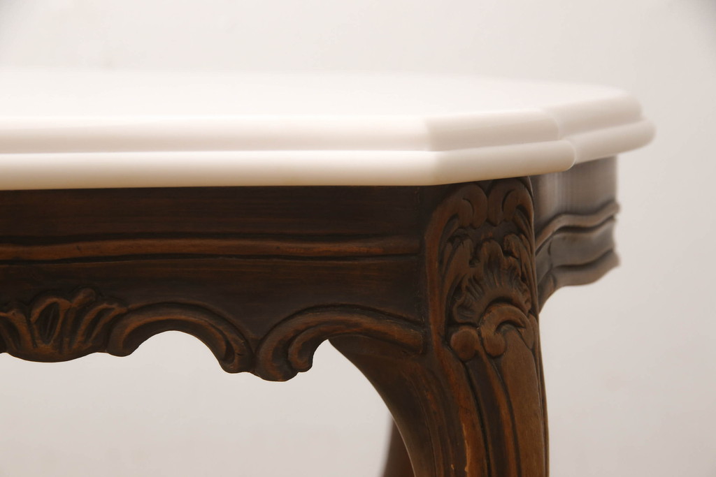 中古　美品　イタリア高級家具　大理石　エレガントな佇まいが魅力的なセンターテーブル(定価約28万円)(ローテーブル、リビングテーブル)(R-057548)
