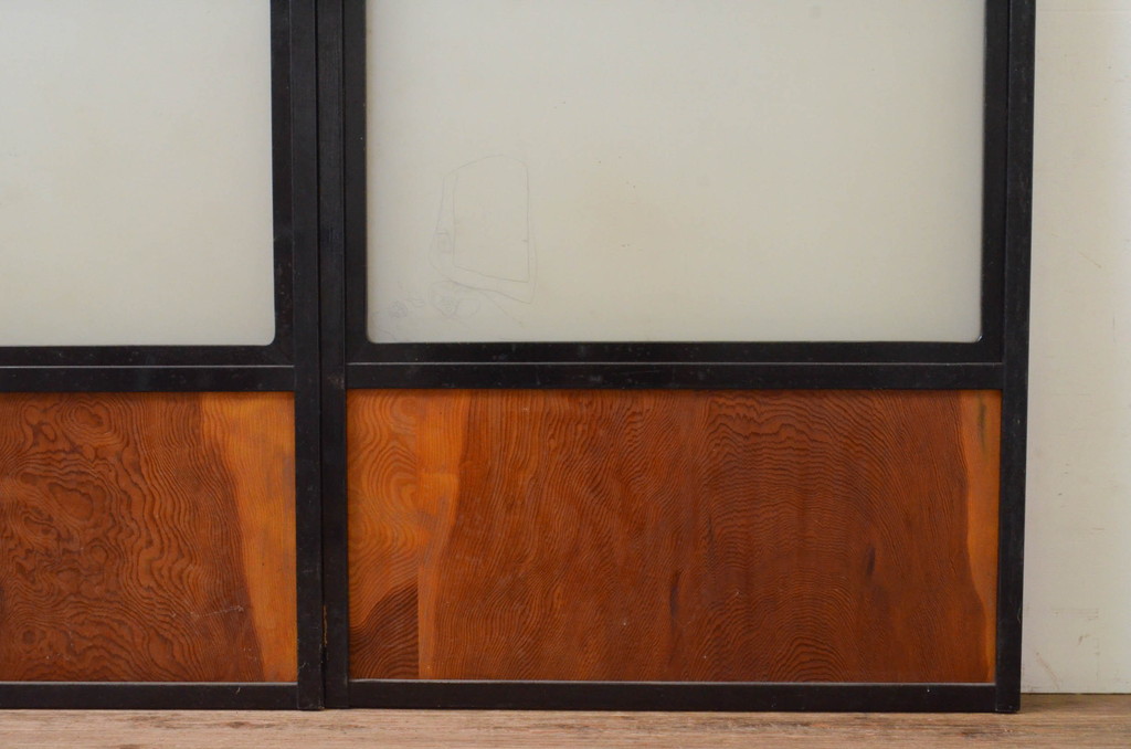 アンティーク建具　落ち着きのある和を演出する障子戸2枚セット(引き戸、ガラス帯戸)(R-068856)
