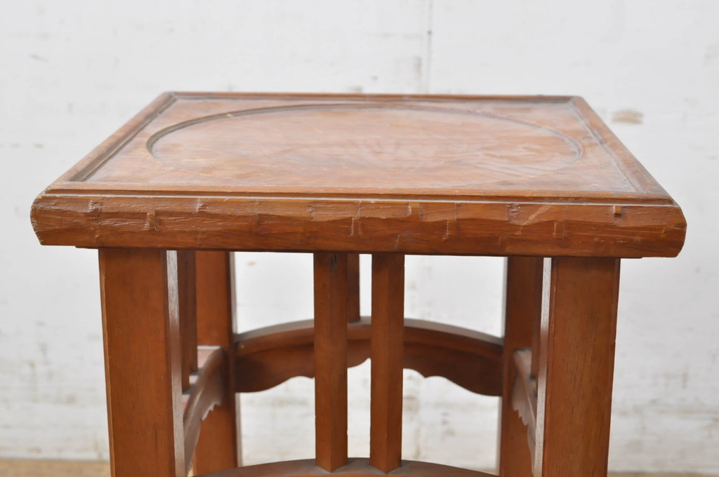 和製アンティーク　古い洋館で使われていた栓材製のサイドテーブル(花台、飾り台、エンドテーブル、ナイトテーブル)(R-068630)